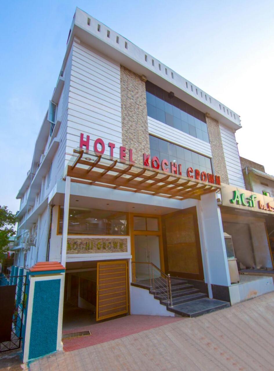 โรงแรมโกจิ คราวน์ Kochi ภายนอก รูปภาพ